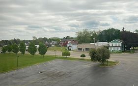 Clarion Hotel Conference Center On Lake Erie